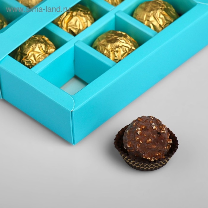 Коробка под 9 конфет с обечайкой, голубой, 13,7 х 13,7 х 3,5 см Коробка под 9 конфет с обечайкой, голубой, 13,7 х 13,7 х 3,5 см