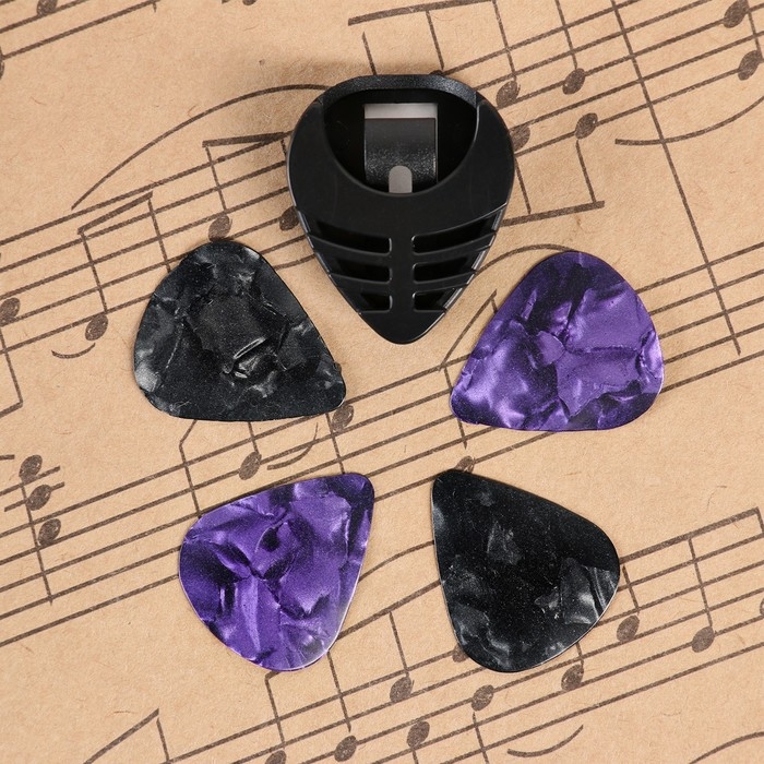 Набор медиаторов 4 шт, с футляром, толщина 0,46, микс Набор медиаторов 4 шт, с футляром, толщина 0,46, микс