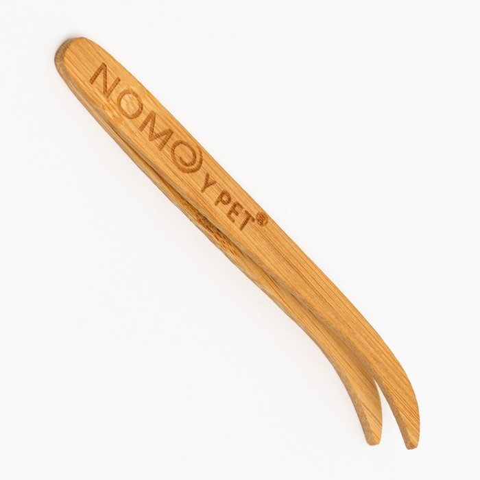 Пинцет для террариума NomoyPet из бамбука, изогнутый, 16,5 см Пинцет для террариума NomoyPet из бамбука, изогнутый, 16,5 см