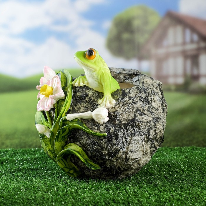 Фигурное кашпо Фигурное кашпо "Лягушка на камне" 22х20х18см