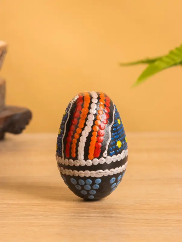Сувенирный музыкальный инструмент Маракас &laquo;Яйцо с узором - точечная роспись&raquo;, 7&times;5&times;5 см