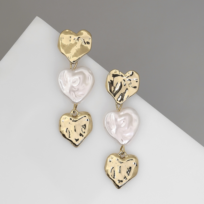 Серьги с жемчугом «Сердца» трио, цвет золото Серьги с жемчугом «Сердца» трио, цвет золото