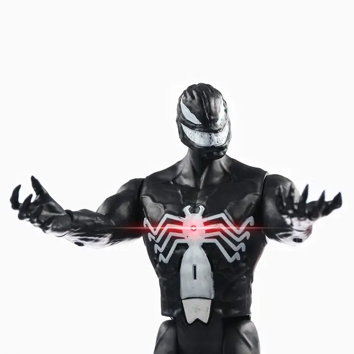 Фигурка &laquo;Веном&raquo;, Мстители