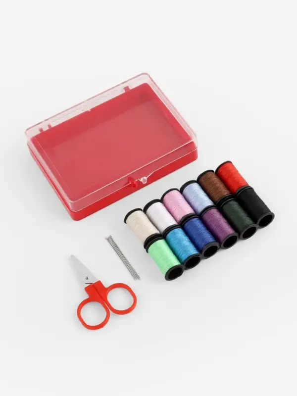 Швейный набор, 18 предметов, в пластиковой коробке, 9.5&times;7&times;2.5 см