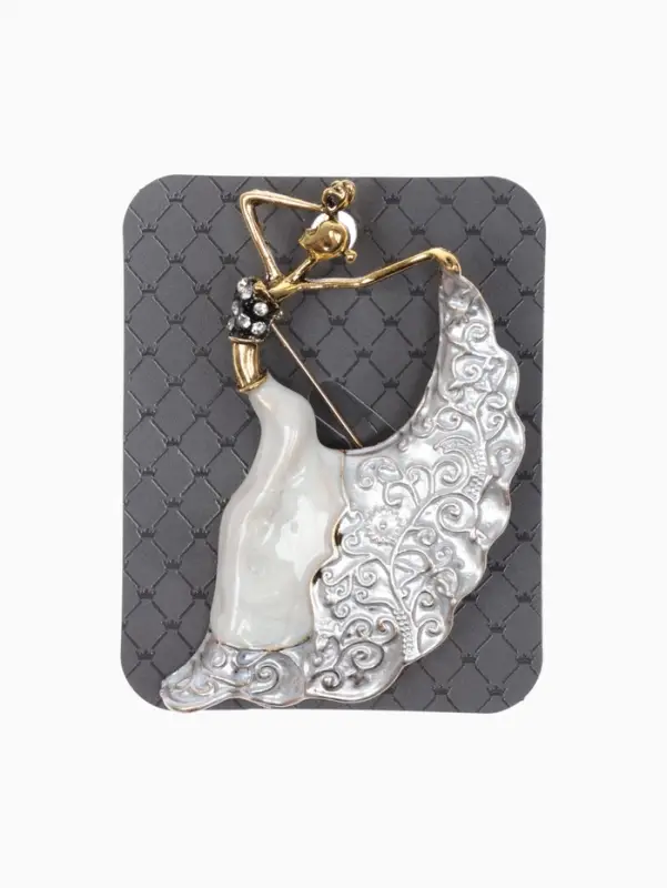 Брошь &laquo;Балерина&raquo;, драма, серая в чернёном золоте