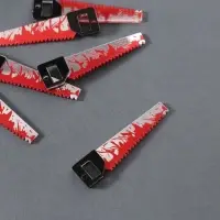 Декор для творчества акрил зеркальный "Окровавленная пила" 5,1х1,3х0,3 см