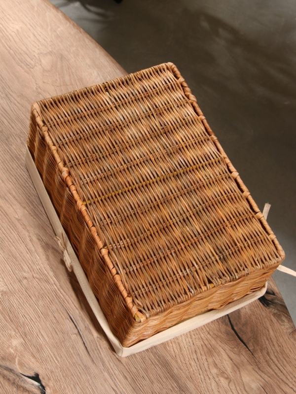 Корзинка прямоугольная с тканевым подкладом, 33х22х15 см, ротанг