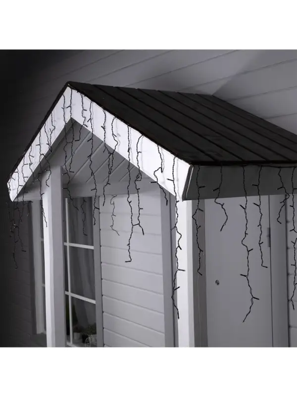 Гирлянда &laquo;Бахрома&raquo; 4&times;0.6 м, IP44, тёмная нить, 180 LED, свечение синее, мерцание белым, 220 В