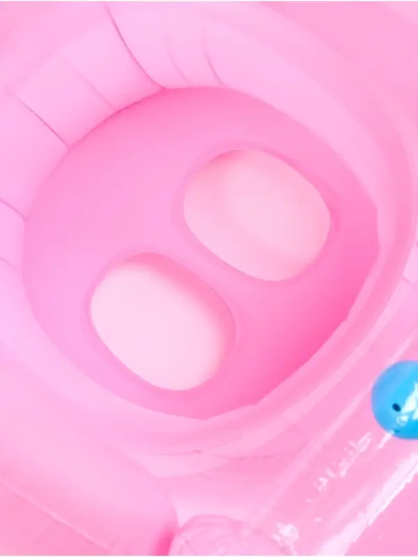 Круг для плавания детский с погремушкой 70 см, цвет розовый