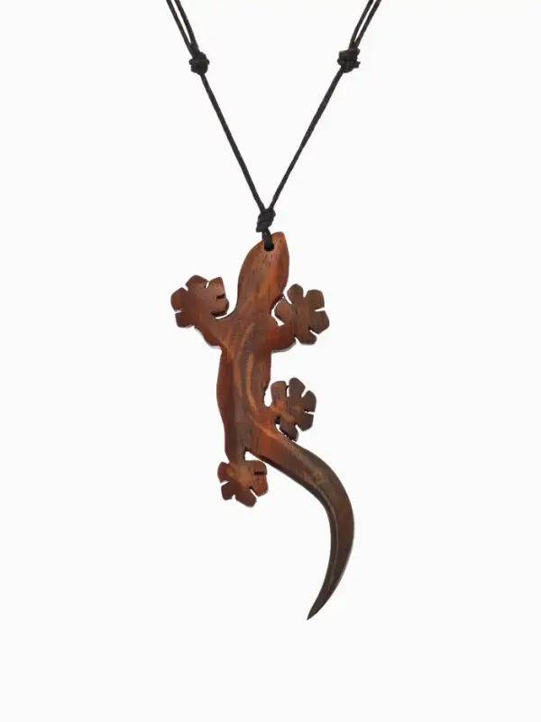 Кулон &laquo;Ящерица&raquo;, дерево соно