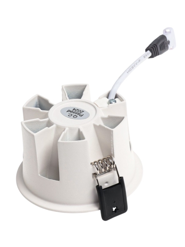 Светильник светодиодный встраиваемый, 12Вт, 6500К, с драйвером, D65, белый Светильник светодиодный встраиваемый, 12Вт, 6500К, с драйвером, D65, белый