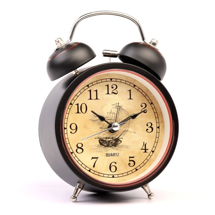 Часы настольные будильник с подсветкой «Корабль», плавный ход, циферблат d-7.5 см, 13×9 см Часы настольные будильник с подсветкой «Корабль», плавный ход, циферблат d-7.5 см, 13×9 см