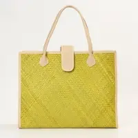 Сумка плетёная на застёжке из пандана, 41&times;16&times;50 см, жёлто-белая