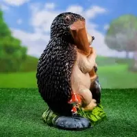Садовая фигура из полистоуна &laquo;Ёж с лопатой&raquo;, 31&times;22&times;22 см