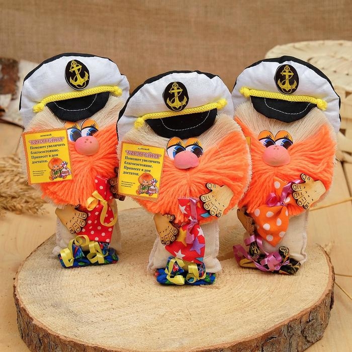 Оберег-домовой Оберег-домовой "Богатейка в фуражке", 19х12х5 см, микс