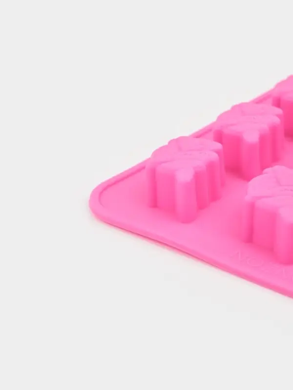 Форма для конфет и шоколада Доляна &laquo;Пони&raquo;, силикон, 18&times;18&times;1 см, 16 ячеек, МИКС