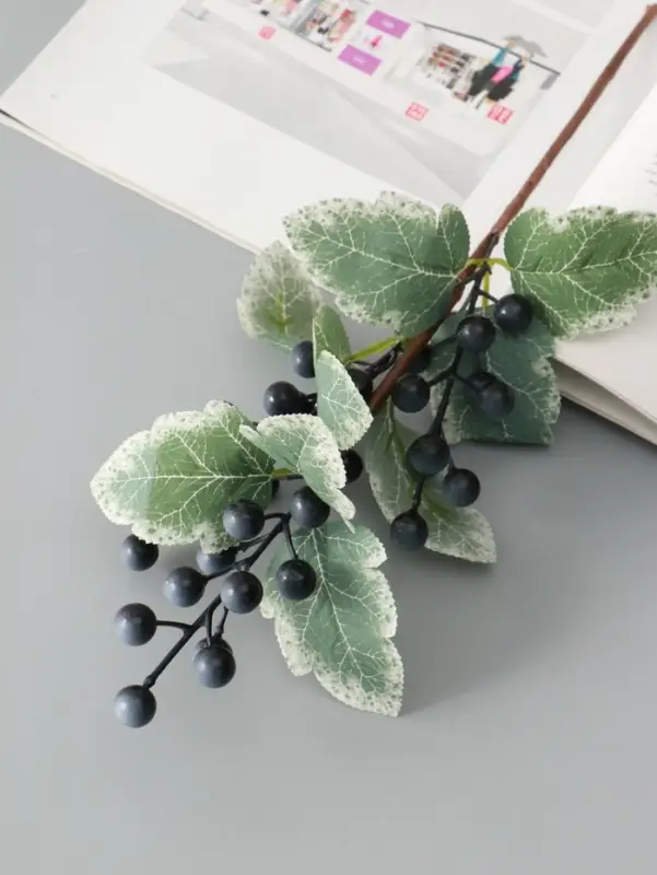 Цветы искусственные &laquo;Ветка ягодная&raquo;, h=30 см, синие