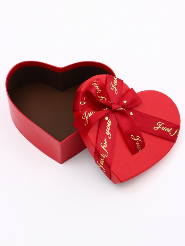 Набор коробок 3 в 1 сердца 22 х 20 х 9;  18.5 х 17 х 7.5; 1 6 х 14 х 6 см