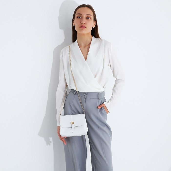 Сумка-мессенджер на магните, цвет белый Сумка-мессенджер на магните, цвет белый