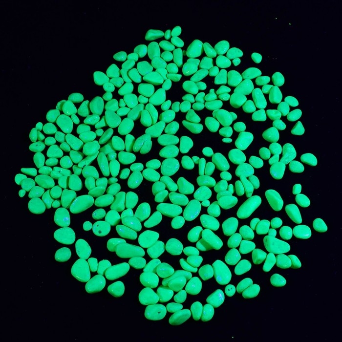 Грунт декоративный, флуоресцентный, зеленый, фр. 5-10 мм, 350 г Грунт декоративный, флуоресцентный, зеленый, фр. 5-10 мм, 350 г