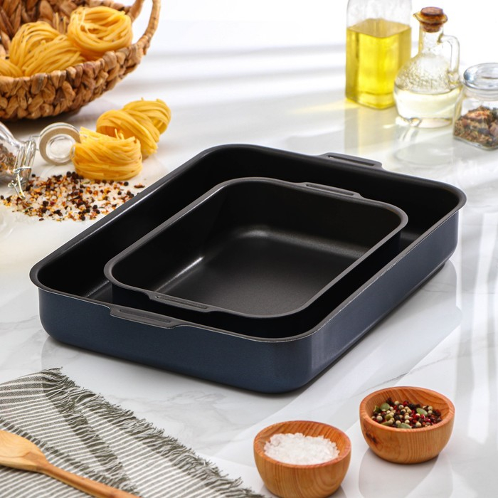 Набор противней с цельными ручками, без крышек, 2 предмета: 19×25 см, 27×35 см, h=6 см, антипригарное покрытие, цвет синий Набор противней с цельными ручками, без крышек, 2 предмета: 19×25 см, 27×35 см, h=6 см, антипригарное покрытие, цвет синий