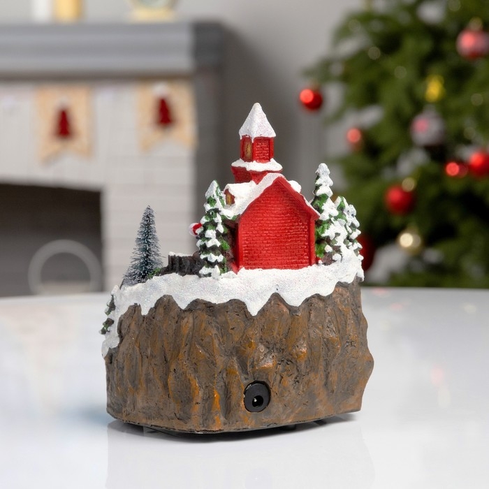 Светодиодная фигура «Поезд и Дед Мороз» 16 × 10 × 12 см, полистоун, батарейки АААх2 (не в комплекте), USB, свечение тёплое белое