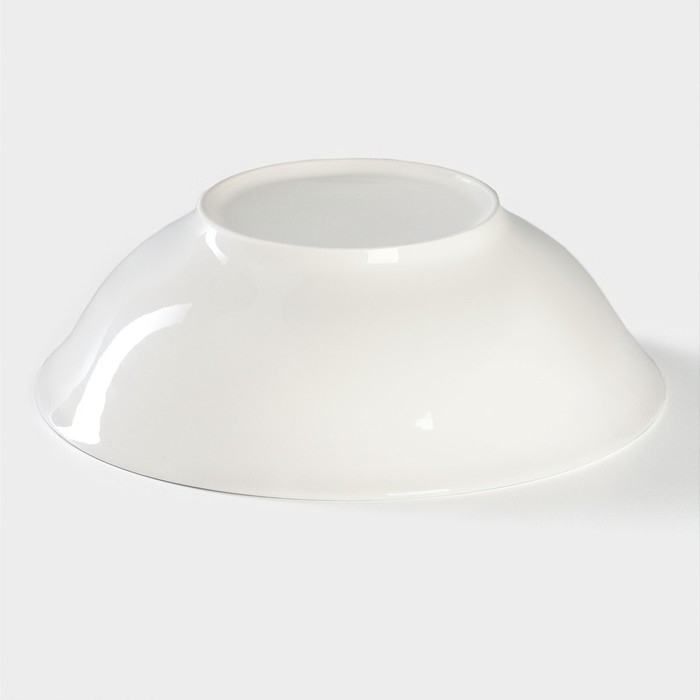 Тарелка фарфоровая суповая «Аврора», 600 мл, d=18 см, цвет белый Тарелка фарфоровая суповая «Аврора», 600 мл, d=18 см, цвет белый