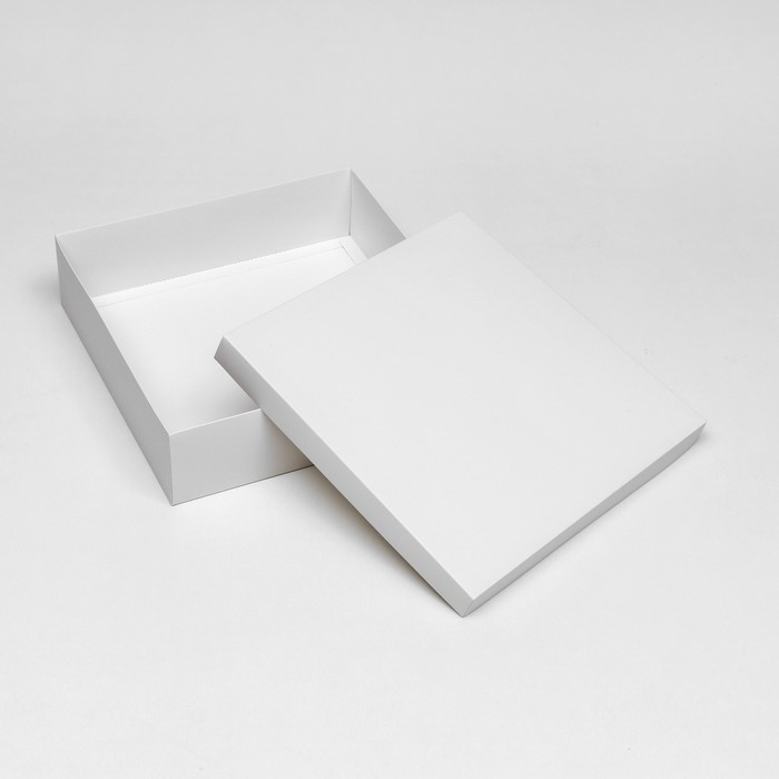 Коробка подарочная складная, упаковка, крышка-дно, белая, 30 х 30 х 8 см Коробка подарочная складная, упаковка, крышка-дно, белая, 30 х 30 х 8 см