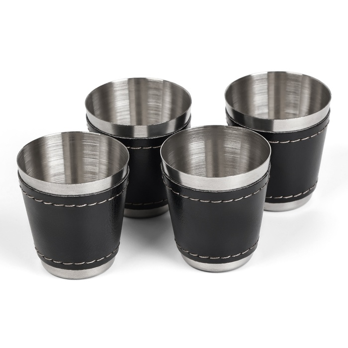 Набор 7 в 1: фляжка 8 oz, чёрная, 4 рюмки, воронка, шахматы, 18 х 24 см Набор 7 в 1: фляжка 8 oz, чёрная, 4 рюмки, воронка, шахматы, 18 х 24 см