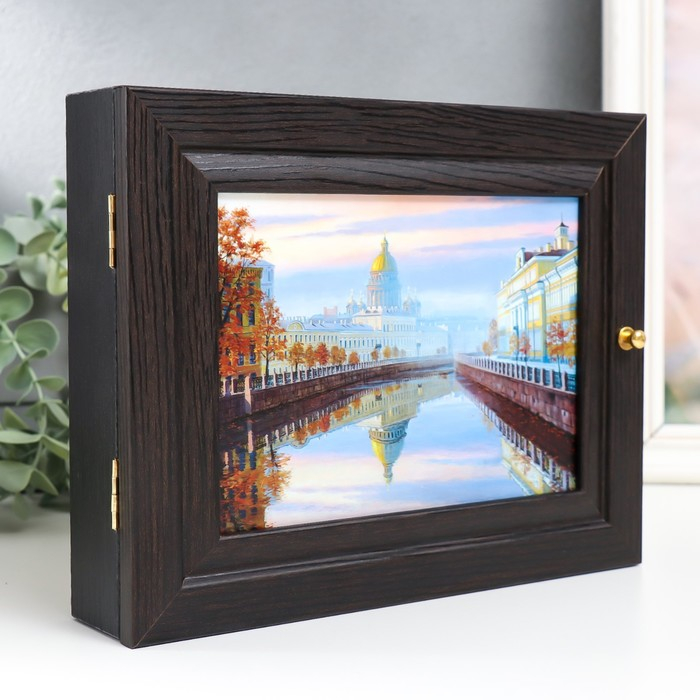 Ключница Ключница "Исаакиевский собор" венге 19х24 см МИКС