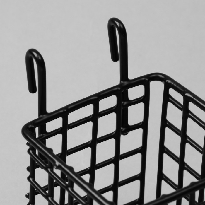 Корзина на сетку, 9×9×9,5 см, цвет чёрный Корзина на сетку, 9×9×9,5 см, цвет чёрный