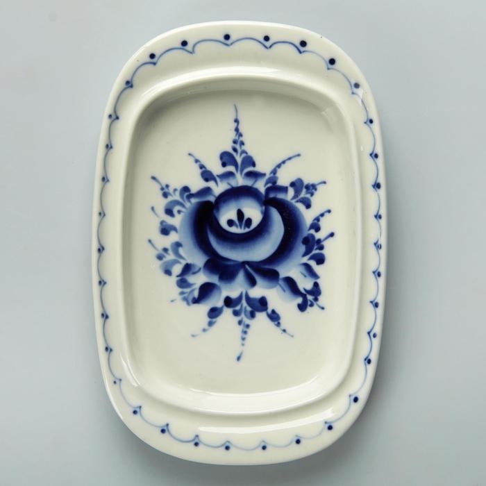 Маслёнка «Тюльпан», 16х10,5х10 см, гжель Маслёнка «Тюльпан», 16х10,5х10 см, гжель