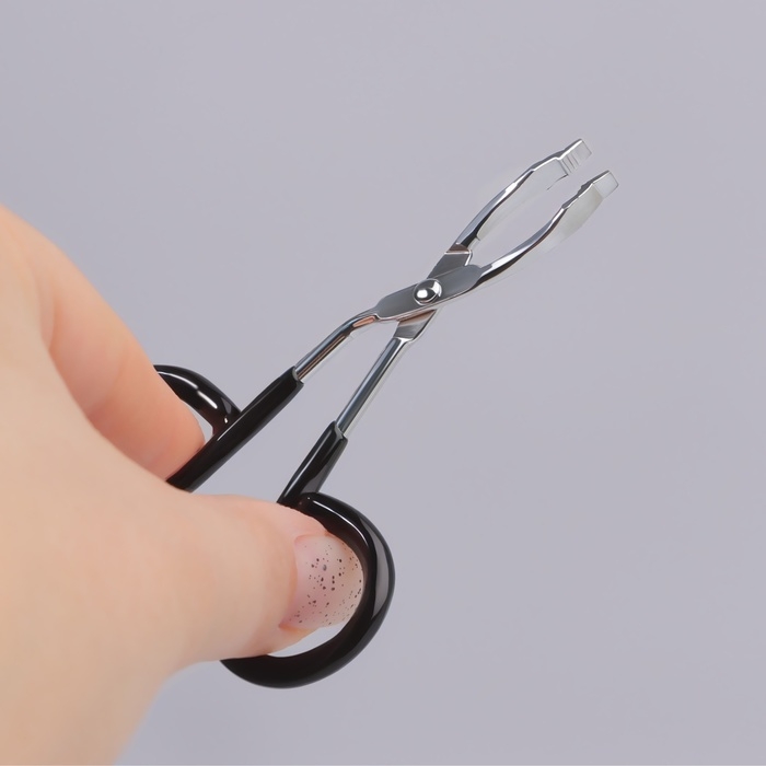 Пинцет в форме ножниц, прорезиненные ручки, 8 см, на блистере, цвет чёрный/серебристый Пинцет в форме ножниц, прорезиненные ручки, 8 см, на блистере, цвет чёрный/серебристый