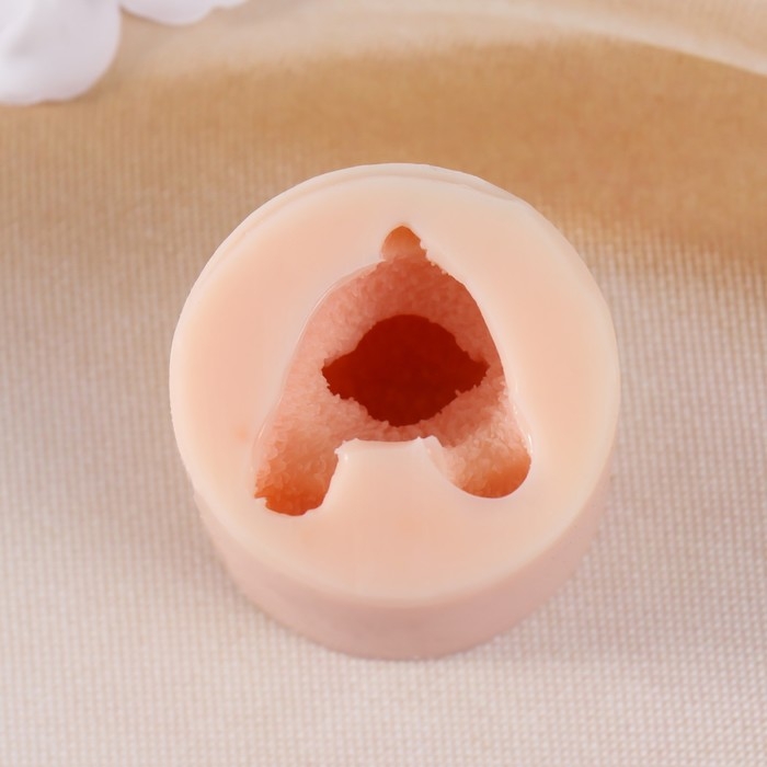 Молд силиконовый Молд силиконовый "Мишка закрыл глаза" (издел. 4х3,5х4,5 см)