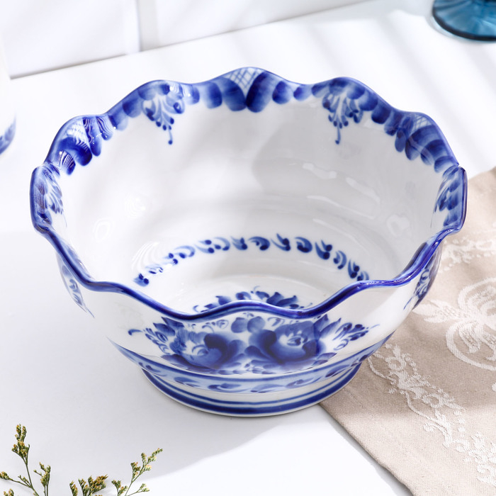 Салатник «Семья», большой, 21×21×13 см, гжель