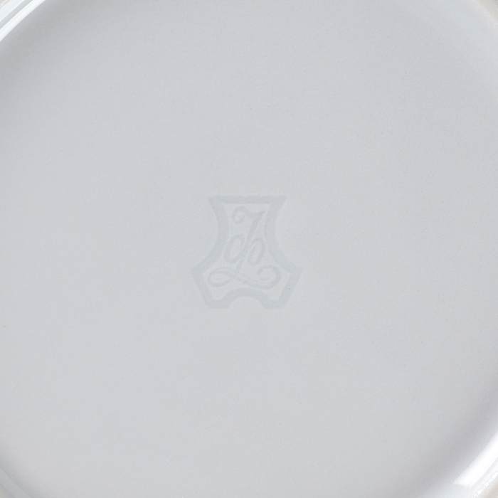 Тарелка фарфоровая глубокая «Сирень», 250 мл, d=20 см, белая Тарелка фарфоровая глубокая «Сирень», 250 мл, d=20 см, белая