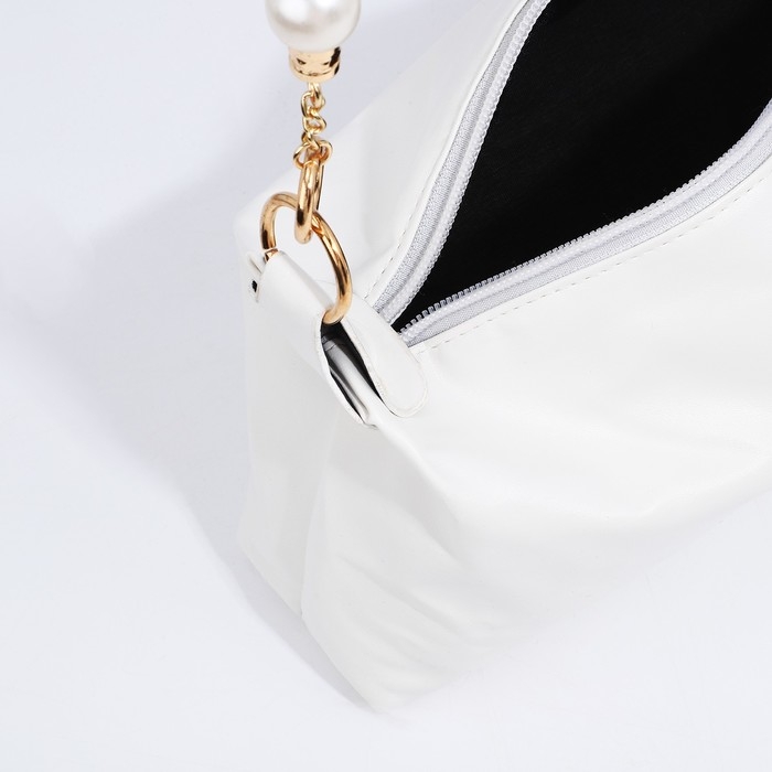 Сумка-багет на молнии, цвет белый Сумка-багет на молнии, цвет белый