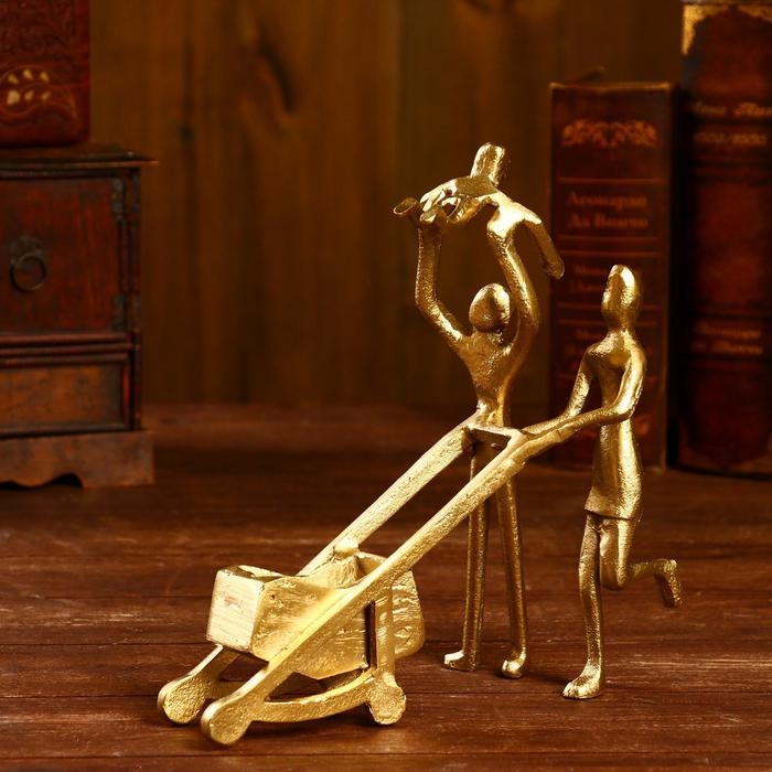 Сувенир  Сувенир "Счастливые родители" алюминий 22,2х8,9х25,4 см (латунное покрытие)