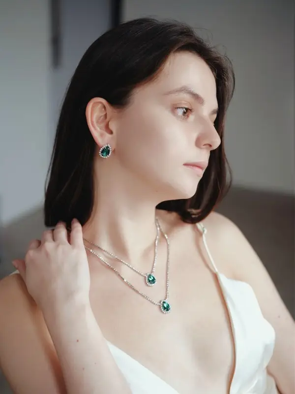 Набор 2 предмета: серьги, колье &laquo;Жаклин&raquo;, дуэт, капля, цвет бело-изумрудный в серебре, 45 см