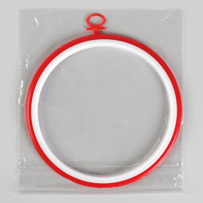 Пяльцы для вышивания с подвесом, пластиковая, d = 14,5/16,5 см, цвет МИКС Пяльцы для вышивания с подвесом, пластиковая, d = 14,5/16,5 см, цвет МИКС