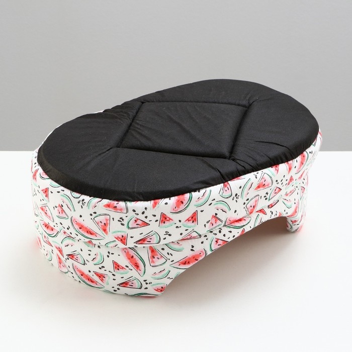 Лежанка поплин PerseiLine ЛЕ-2 №2 43 х 30 х 16  Лежанка поплин PerseiLine ЛЕ-2 №2 43 х 30 х 16 "Арбузы", белый