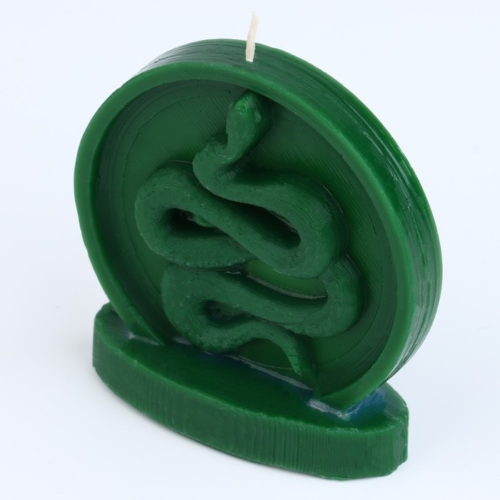 Новогодняя свеча интерьерная «Новый год: Змея в кругу», зелёная, 66 х 69 х 27