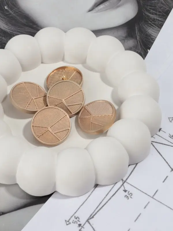 Пуговицы на ножке, металлические, &laquo;Геометрия&raquo;, d=25 мм, набор 5 шт., цвет золотой