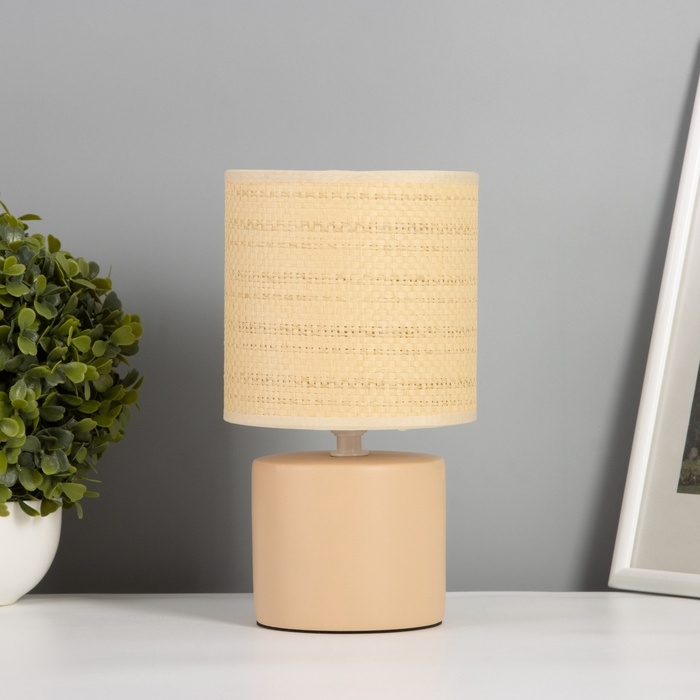 Лампа настольная Лампа настольная "Лиза" 1х40Вт Е14 персиковый 13х13х24см