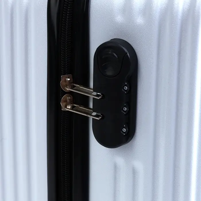 Чемодан детский на колёсах 39 л (S), на молнии, с кодовым замком, 4 колеса, белый