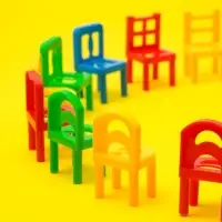 Настольная игра на равновесие «На 4 ногах», 18 стульев