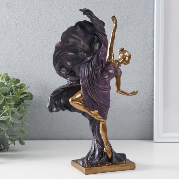 Сувенир полистоун  Сувенир полистоун "Балерина в летящем фиолетовом платье" бронза 19х7,5х30,5 см