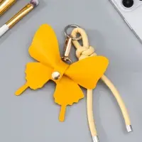 Брелок на карабине "Бабочка с узлом" бежево-рыжий 13,5х9,5х2,5 см