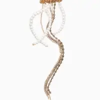 Брошь «Медуза», цвет белый в золоте Брошь «Медуза», цвет белый в золоте