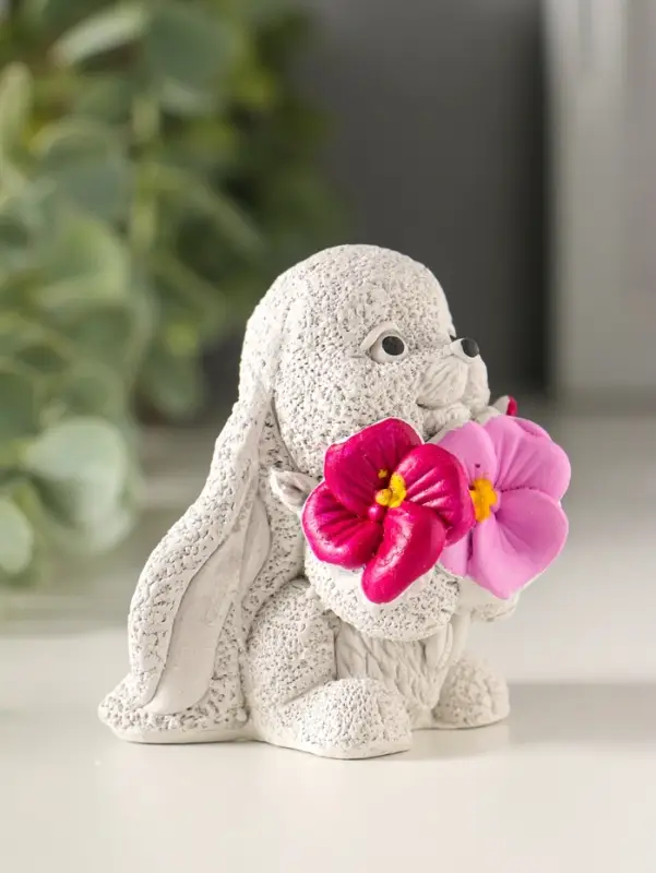 Статуэтка "Кролик с анютиными глазками" 6х6х4, цветной